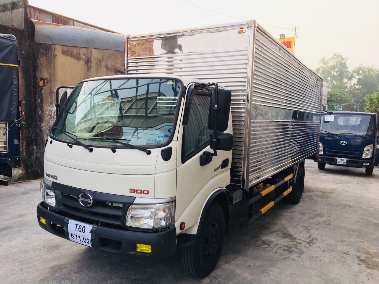 Xe ô tô tải 35 tấn Hyundai cũ có phải là sự lựa chọn hoàn hảo #34 Xe ô tô tải 35 tấn Hyundai cũ có phải là sự lựa chọn hoàn hảo